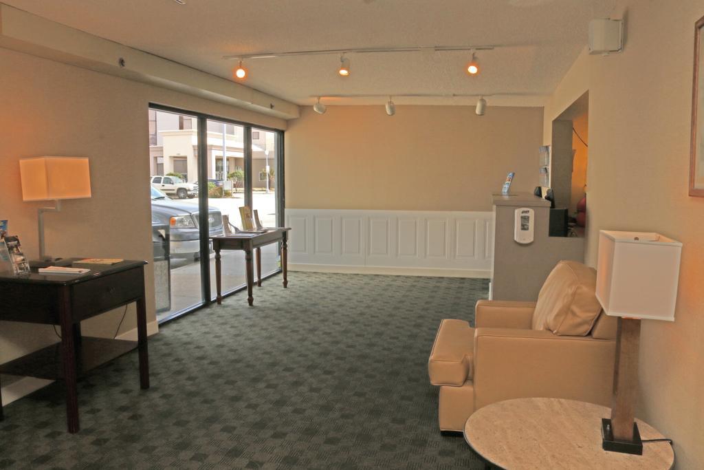 Neptune Park Inn Virginia Beach Exterior photo